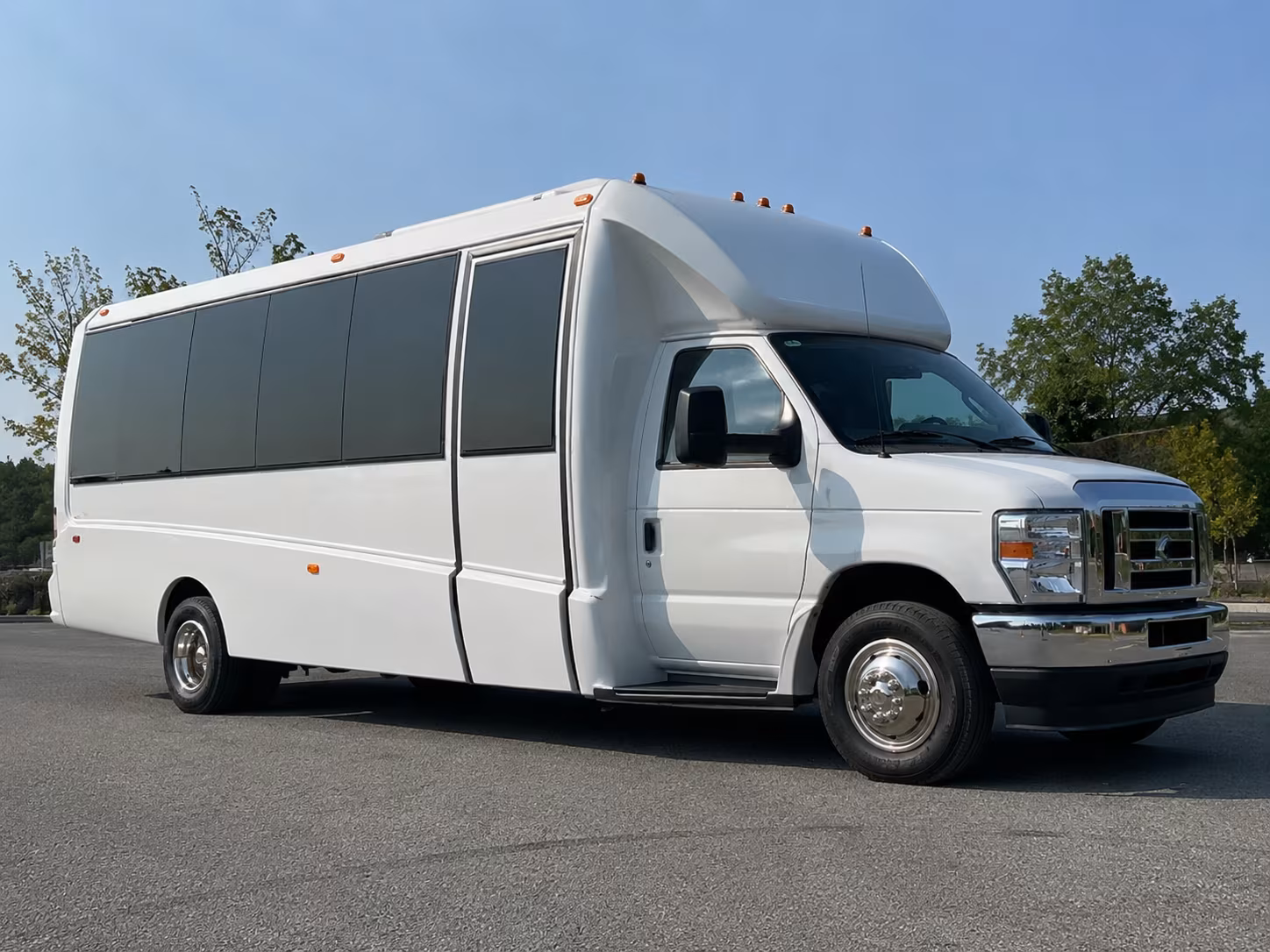 columbia prom party buses with the amenities your group wants