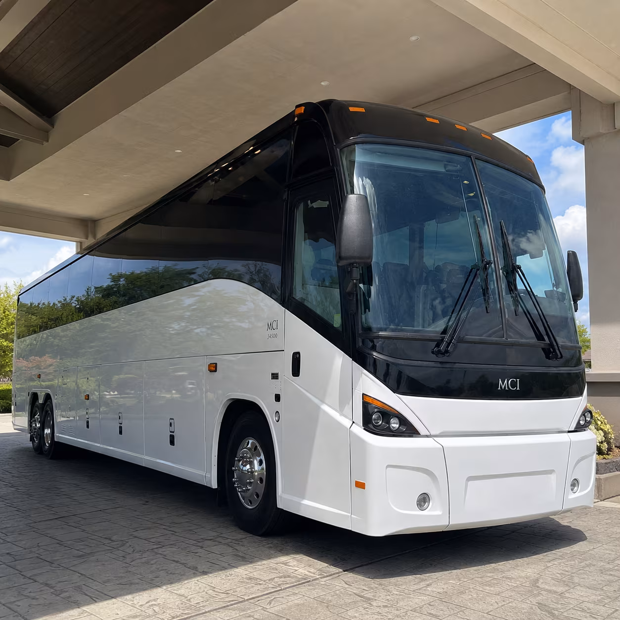 getting your group to and from columbia metropolitan airport has never been easier